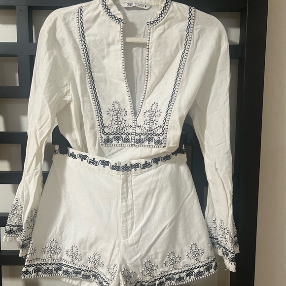 Zara Matching Shorts Set - Picture 3 of 4